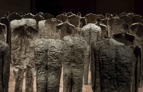 153-2012-07-Magdalena_Abakanowicz_Crowd_and_Individual_2015_Venice_PhotoChemollo-a.jpg (c) Alessandra Chemollo