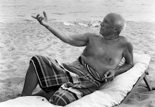 Lucien Clergue, Picasso au bain de plages de Cannes, 1965, 1965 (gedruckt 2005), &copy; Picasso au bain de plages